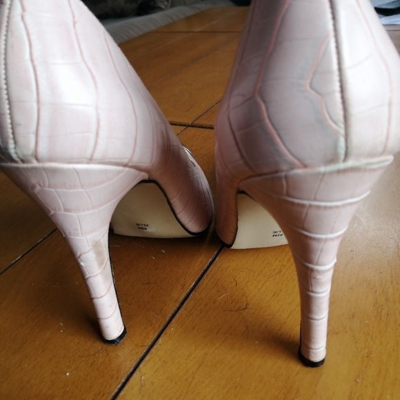 Pink shoes with chrome toe - Picture 5 of 11